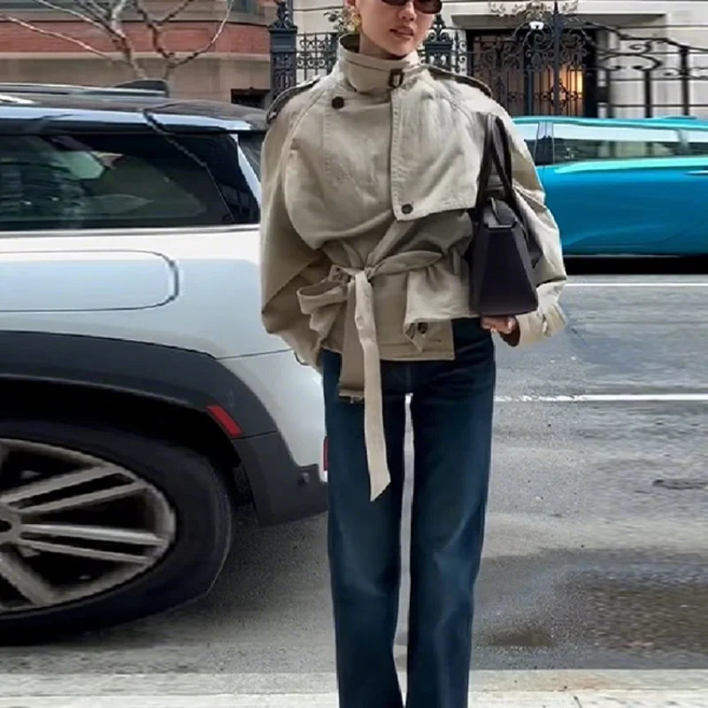 Vintage Stand Neck Khaki Jacket Chic Leisure Full Sleeve Short Trench Coat Autumn Fashion Commute Lady Outwear 251021
