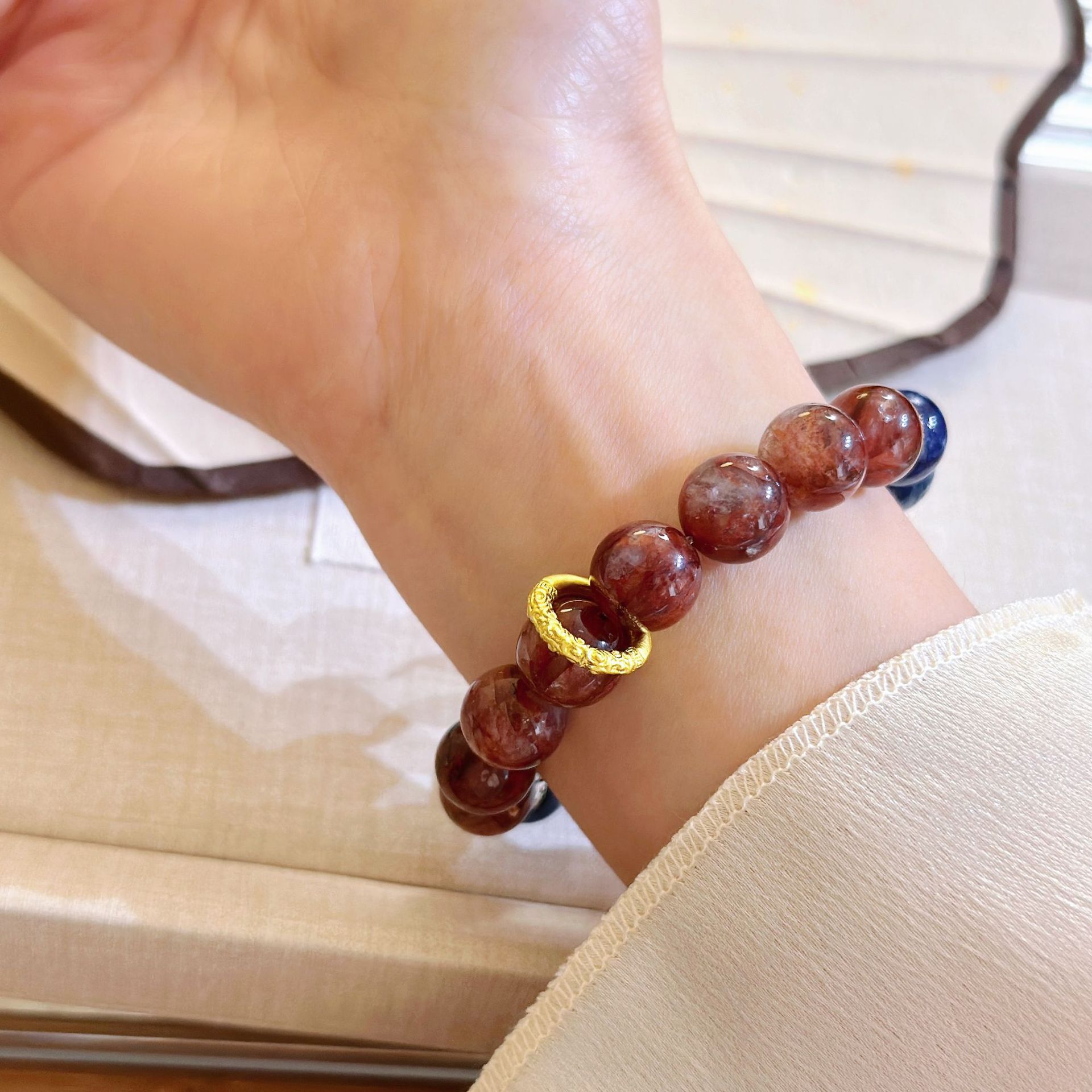Natural Single Loop Water Red Agate Crystal Bracelet with Blue Quartz - Minimalist Luxury Design