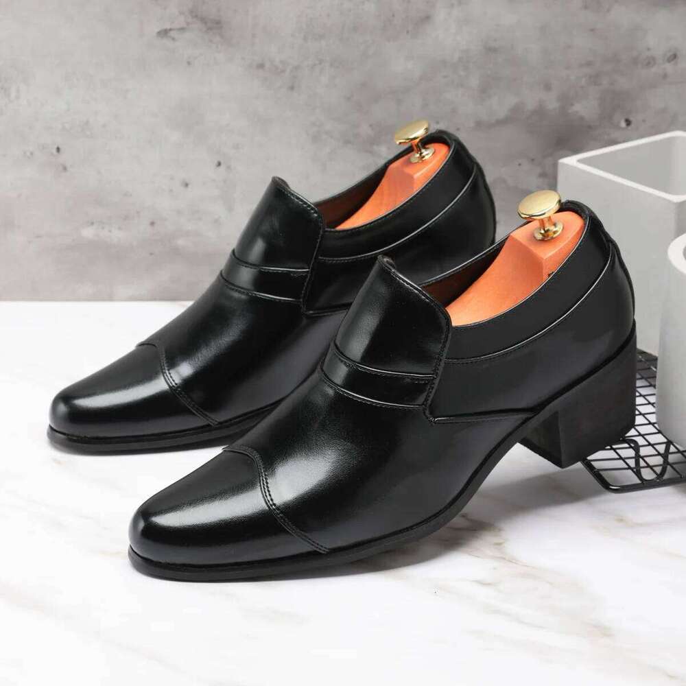 Premium leather men shoes slip on loafers European brand business casual wedding party plaid design height increasing