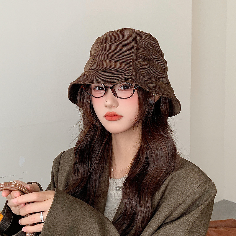 Brown Wrinkled Corduroy Fisherman for Women, Autumn and Winter Casual Versatile Face-Slimming Bare-Faced Bucket Hat