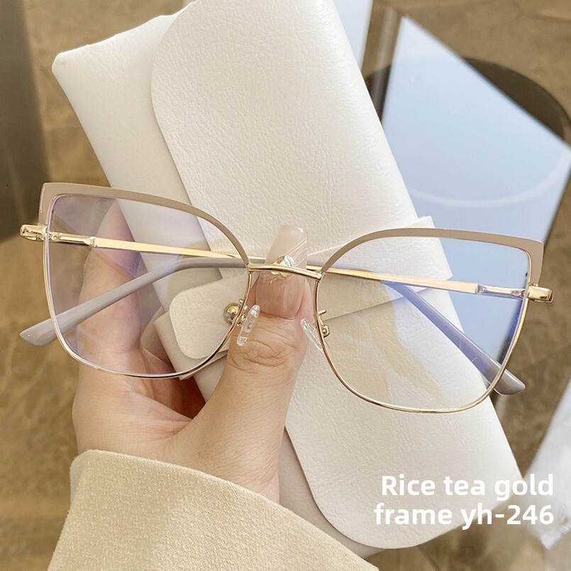 2025 Cat Eye for Women Bare Face Artifact Ins Style Fashion High-end Personality Blue Light Blocking Glasses Metal Frame