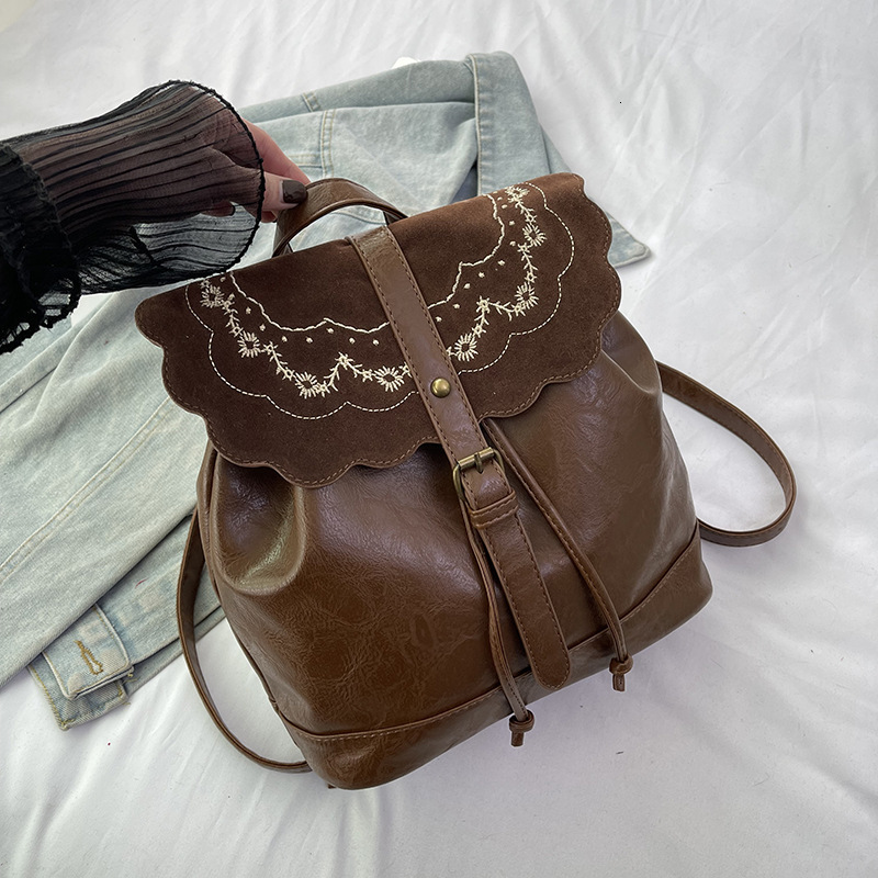 Luxury Brand Designer Bag This Year's Trendy Super Hot Women's Backpack 2025 New Versatile Back Bag Exquisite Mini Niche School Bag