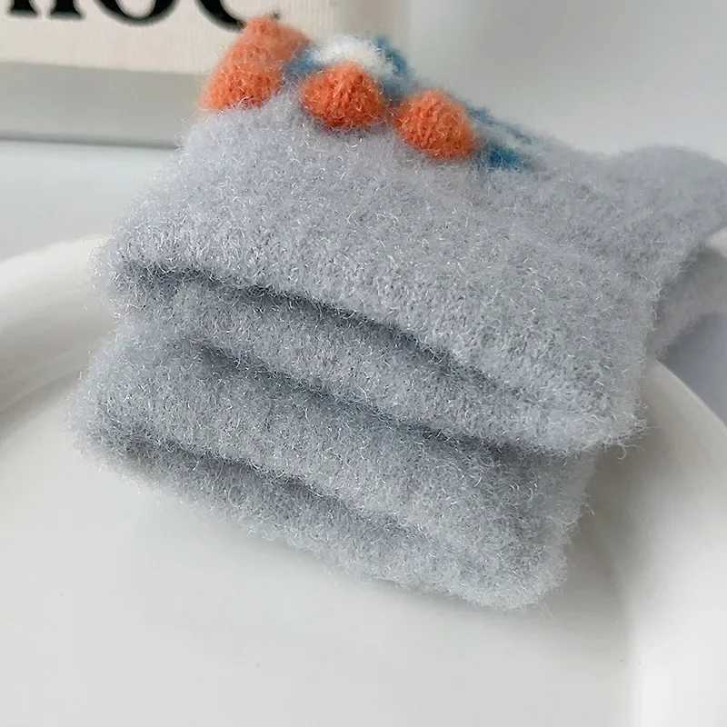 Cartoon Dinosaur Baby Gloves Winter Warm Knitted Five Finger Gloves Outdoor Windproof Kids Boys Girls Mittens Y251024