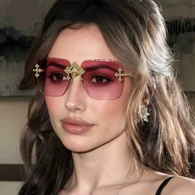 Vintage Rimless Square Cutting Lens Sunglasses Women For Men Luxury Brand Designer Popular Punk Fashion Diamond Cross Sun GlassT251024