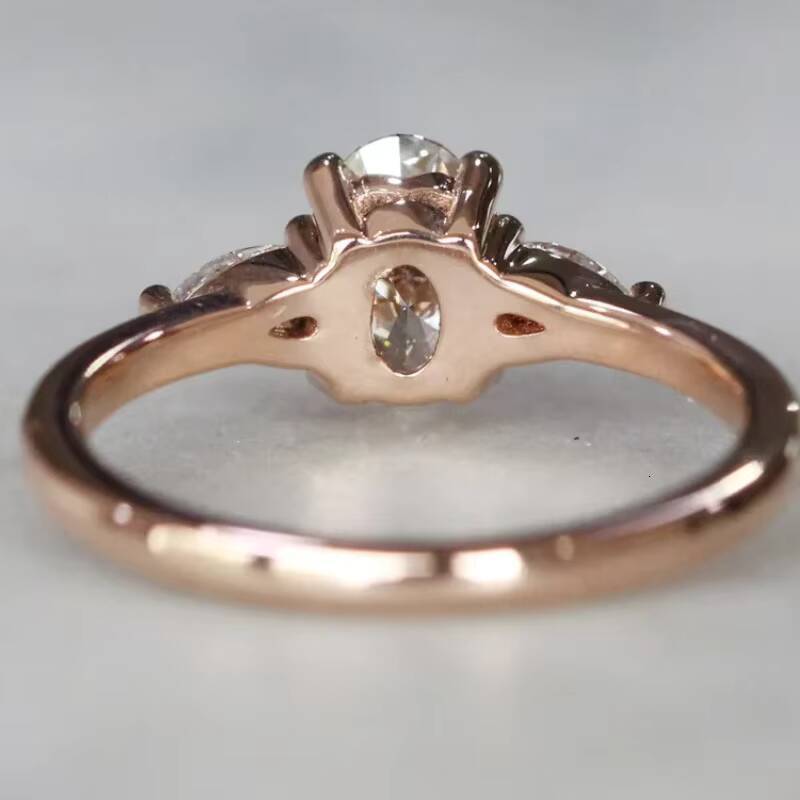 Moissanite Wedding Rings Set Three Stone 18k Gold VVS 15Oct Oval High Quality Custom Moissanite Ring