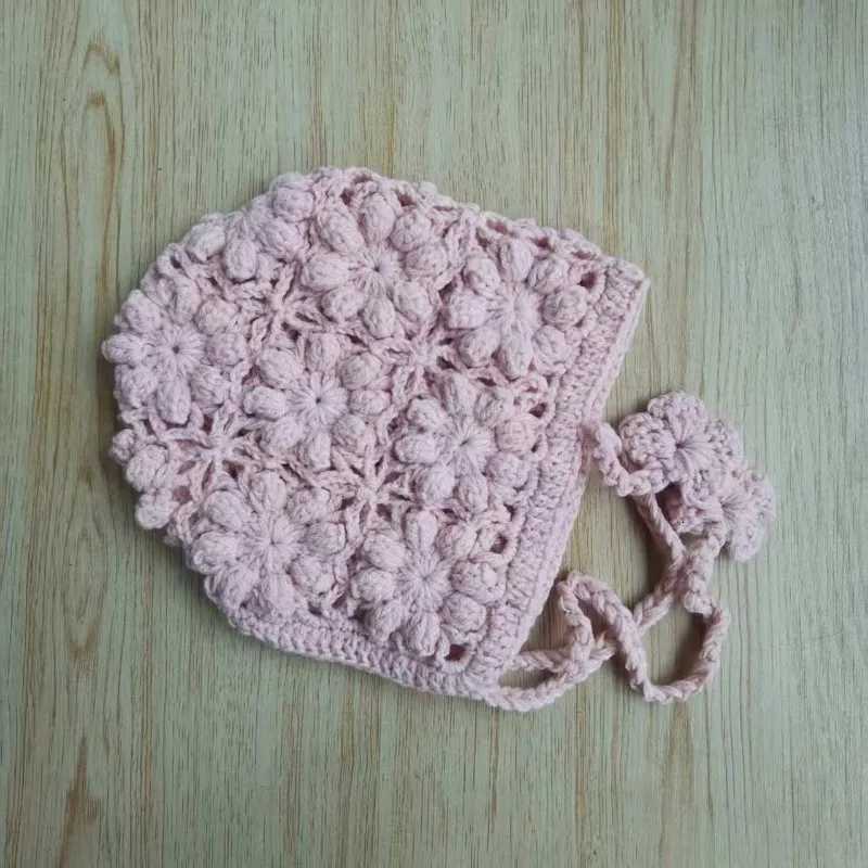 HoneyCherry Cute Flowers Childrens Knitted Ear Protection Hat Autumn and Winter Handknitted Girls Hollow Wool HatL251024