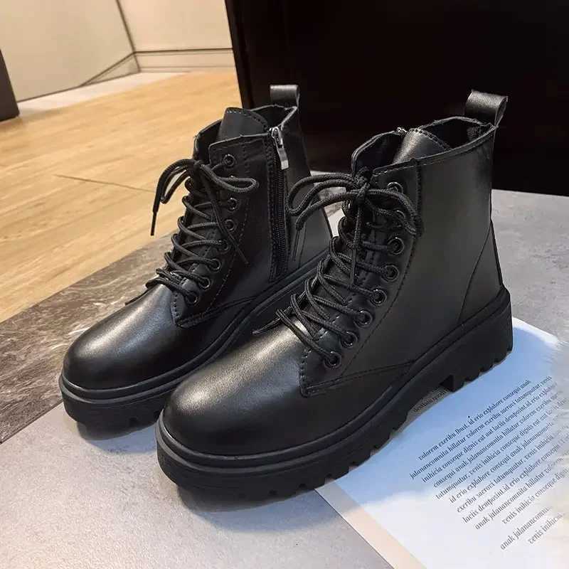 Women Boot 2024 Autumn Winter New Fashion Classic Short Boot Handsome Ankle Boot Work Clothes Shoe Botas Mujer W251024