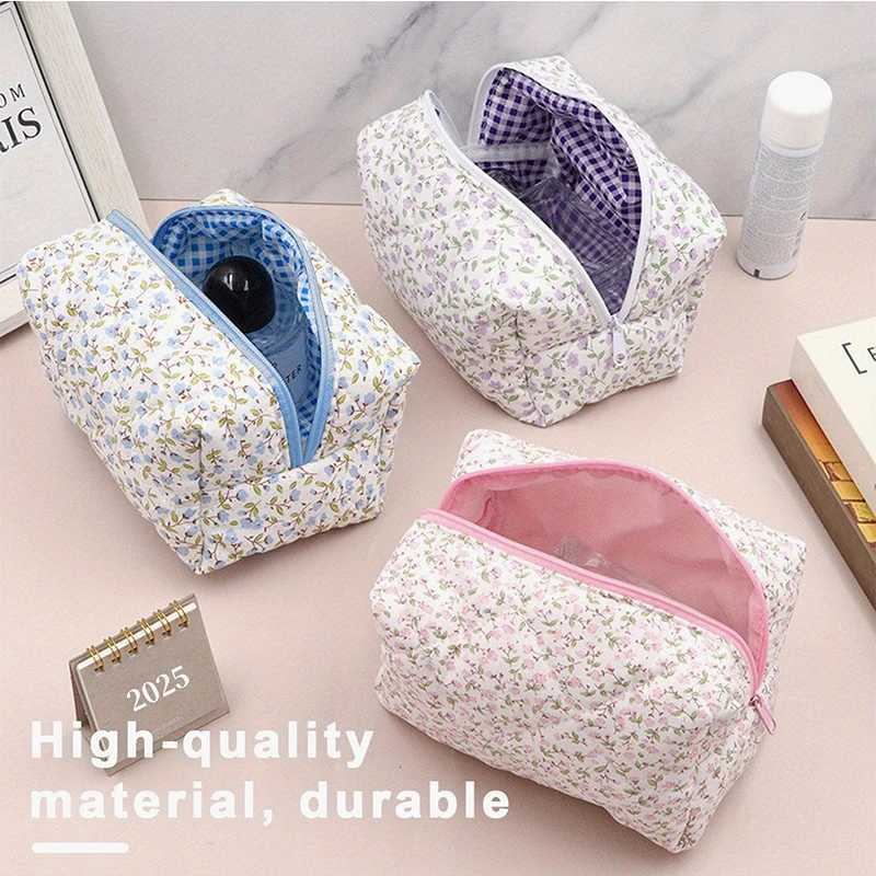 New Style Small Fresh Floral Cosmetic Bag Zipper Skin Care Product Storage Multifunctional Portable Large Capacity Toiletry BagT251024