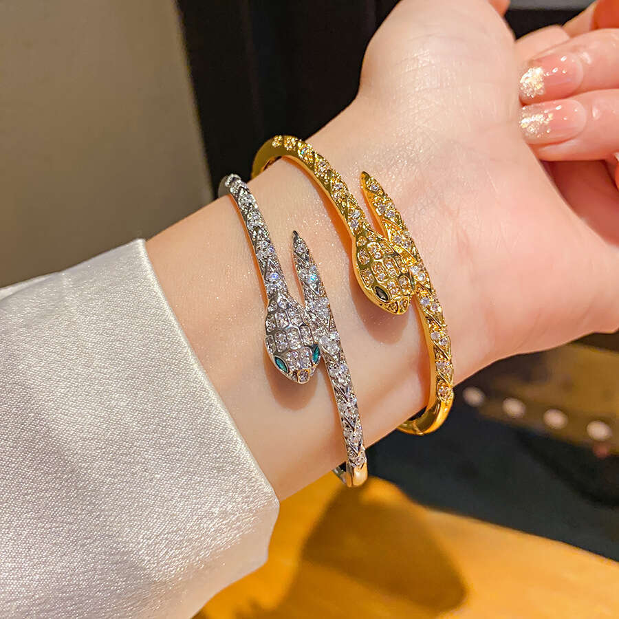 Bracelet Designer luxury bangle jewelry for Women men snake Bracelets Copper plated with 18K gold Full zircon inlay High-end Unique Travel Festival gi
