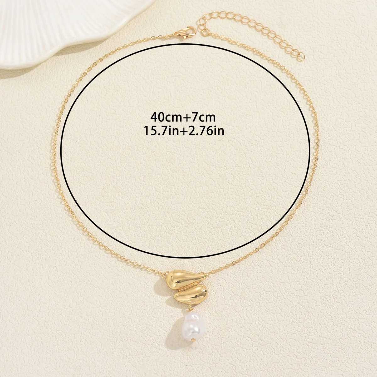Womens Irregular Charm Necklace With Pearl Delicate Elegant Gold Color Baroque Pearl Charm Necklace Party JewelryXJ251024