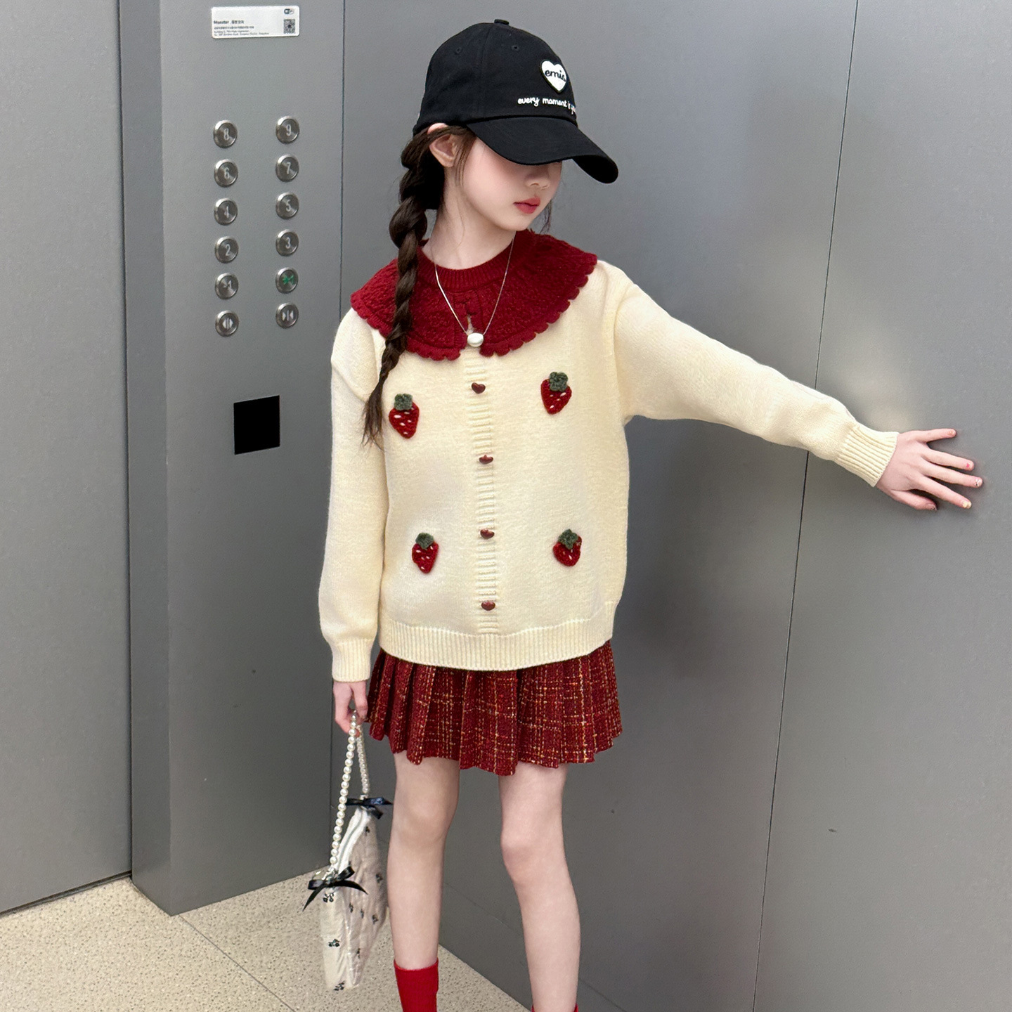Girl Fashion Designer Knitted Sweater Autumn/Winter New Fashion Children's Fashion Big Girl Sweater Ruffle Skirt Set