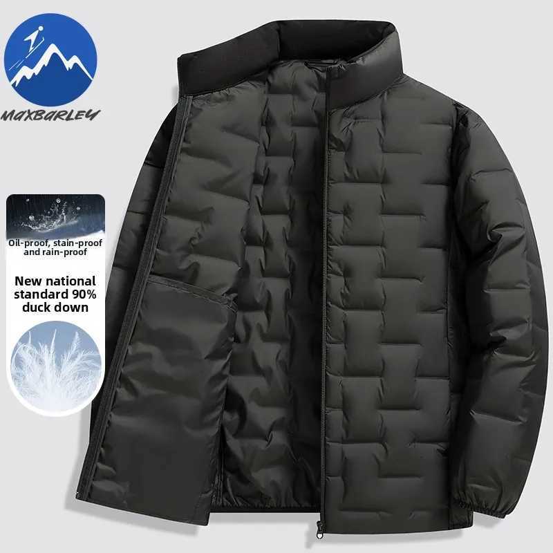Maxbarley Luxury Men Short Down Jacket Business Casual Ultra Light Puffer Coat Stand Collar Outdoor Travel Windproof Winter Coat Z251024