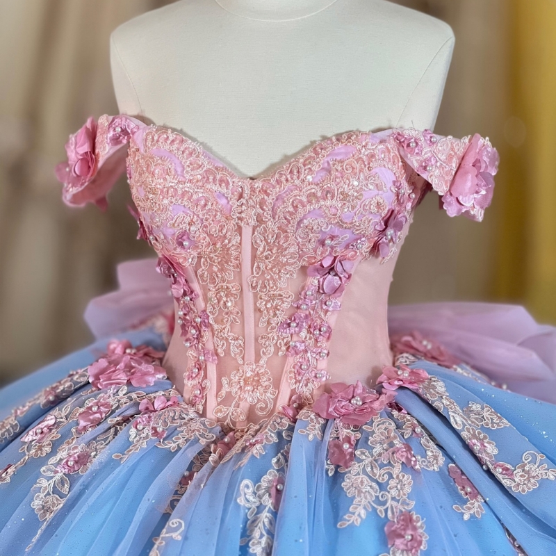 Sky Blue Shiny Quinceanera Dresses Ball Gown Off The Shoulder Applique Flower Beading Crystal Bow Tull Party Birthday Sweet 16 Dress Vestidos 15 De An