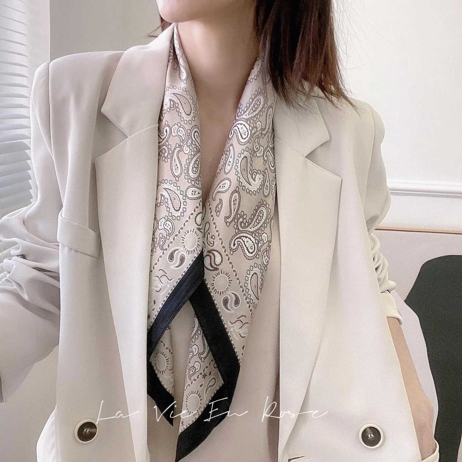 Luxury Design Paisley Print Small Square Scarf Simated Silk Thin Neck Scarf Mature Style Sunscreen scarf For Wen Y251024