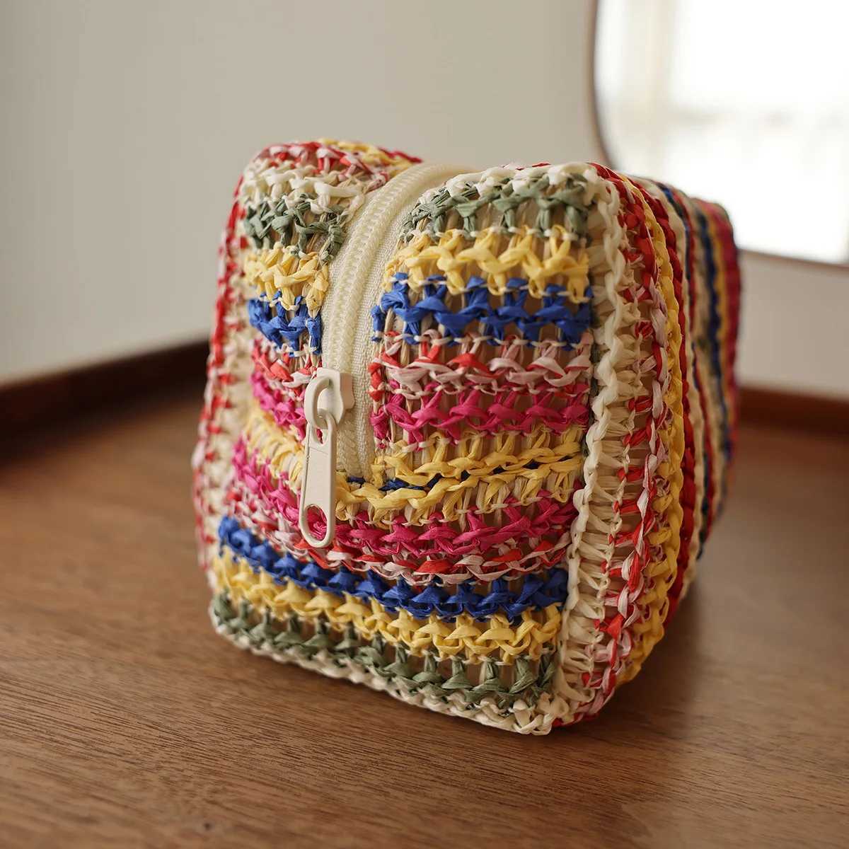 Colorful Knitted Cosmetic Bag TravelFriendly Handbag Toiletry Pouch Womens Cosmetics Skincare Organizer OntheGo BaginBagT251024