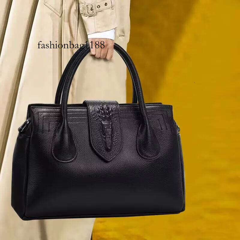 Aidrani 2025 Fashion genuine leather handbag large capacity women's briefcase 100% soft cowhide square bag