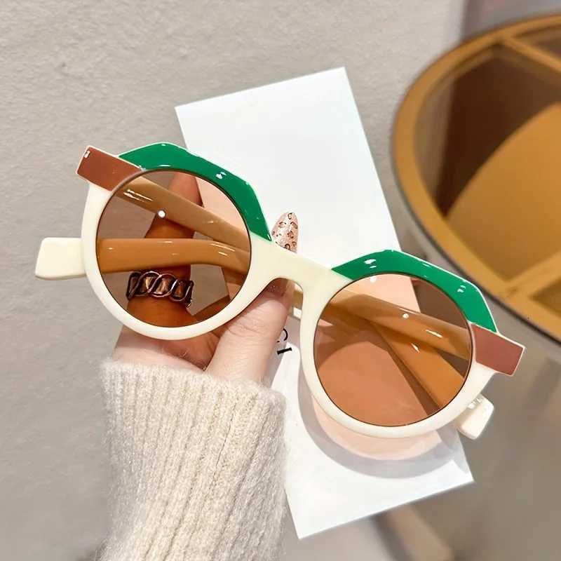 Ins Popular Fashion Round Women Punk Sunglasses Retro Rivets Men Trending Sun Glasses Gradient Shades UV400T251024