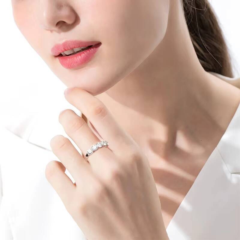 S925 Silver Moissanite Ring with Diamonds Luxurious and Gorgeous Style for Weddings Banquets and Dress Matching