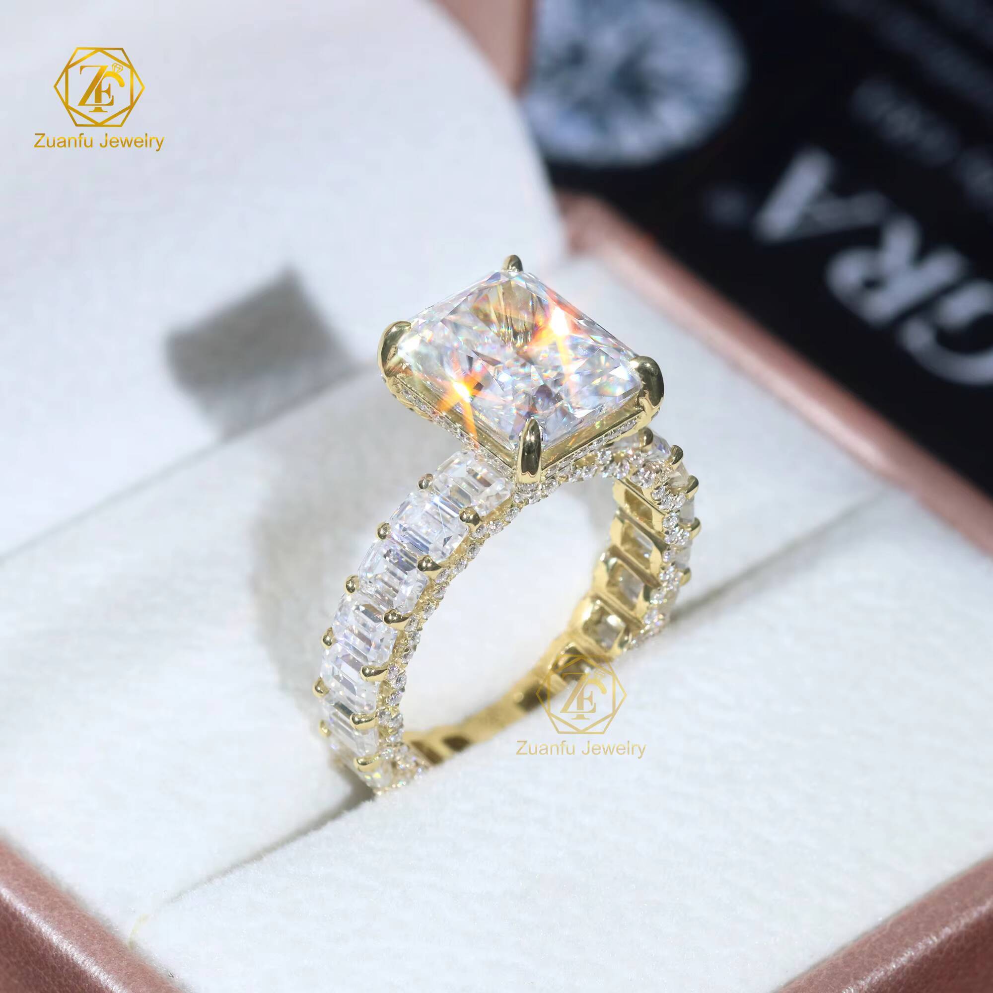 Wholesale 14K Solid Gold VVS Moissanite Diamond 9x11mm Radiant Cut and 3x4mm Emerald Wedding Engagement Ring