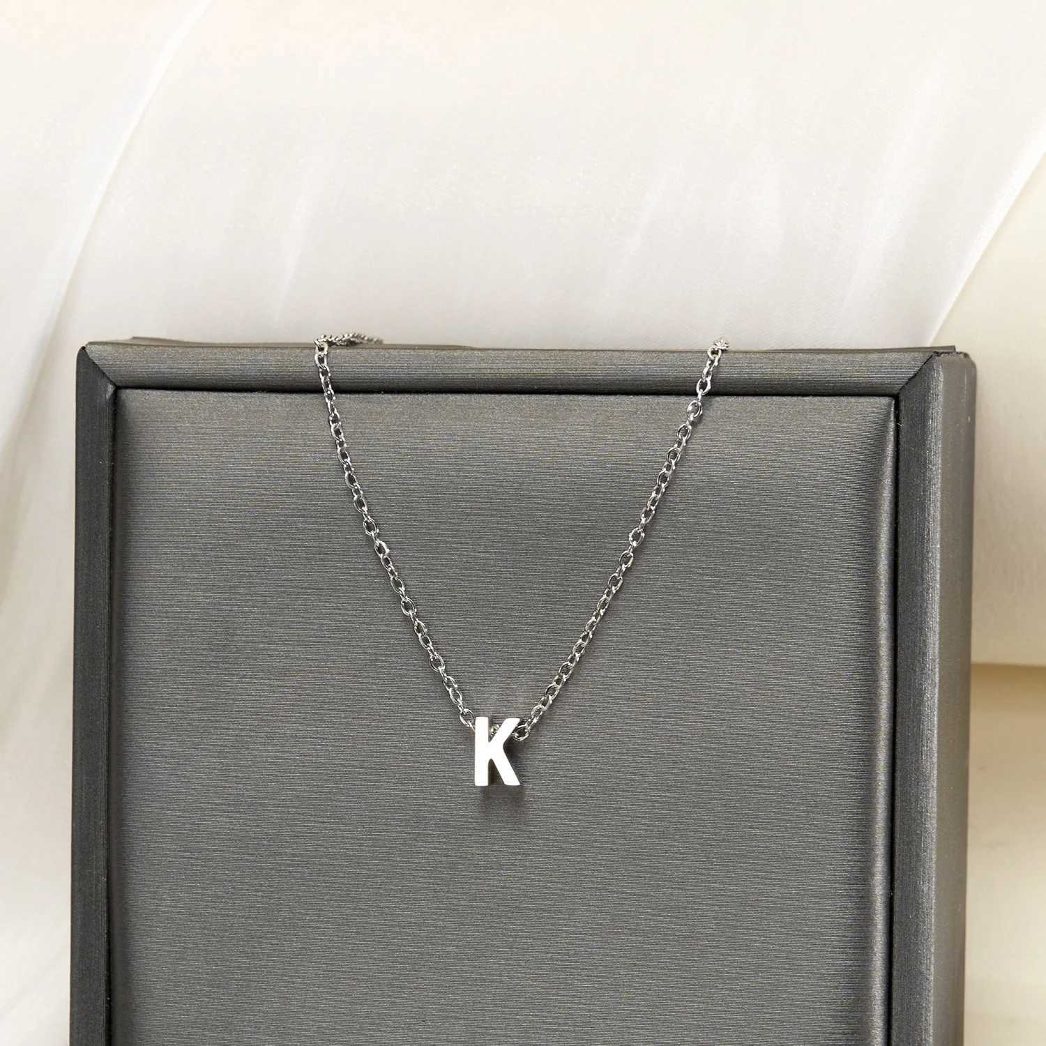 Silver Color Tiny AZ Initial Letter Necklace for Women Stainl Steel 26 Alphabet Name Pendant Necklaces Jewelry Birtay GiftXJ251024