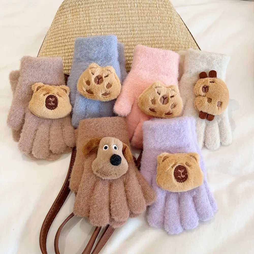 Portable Capybara Gloves Thicken Knitted Mittens Kawaii Stretch Keep Warm Gloves Outdoor Y251024