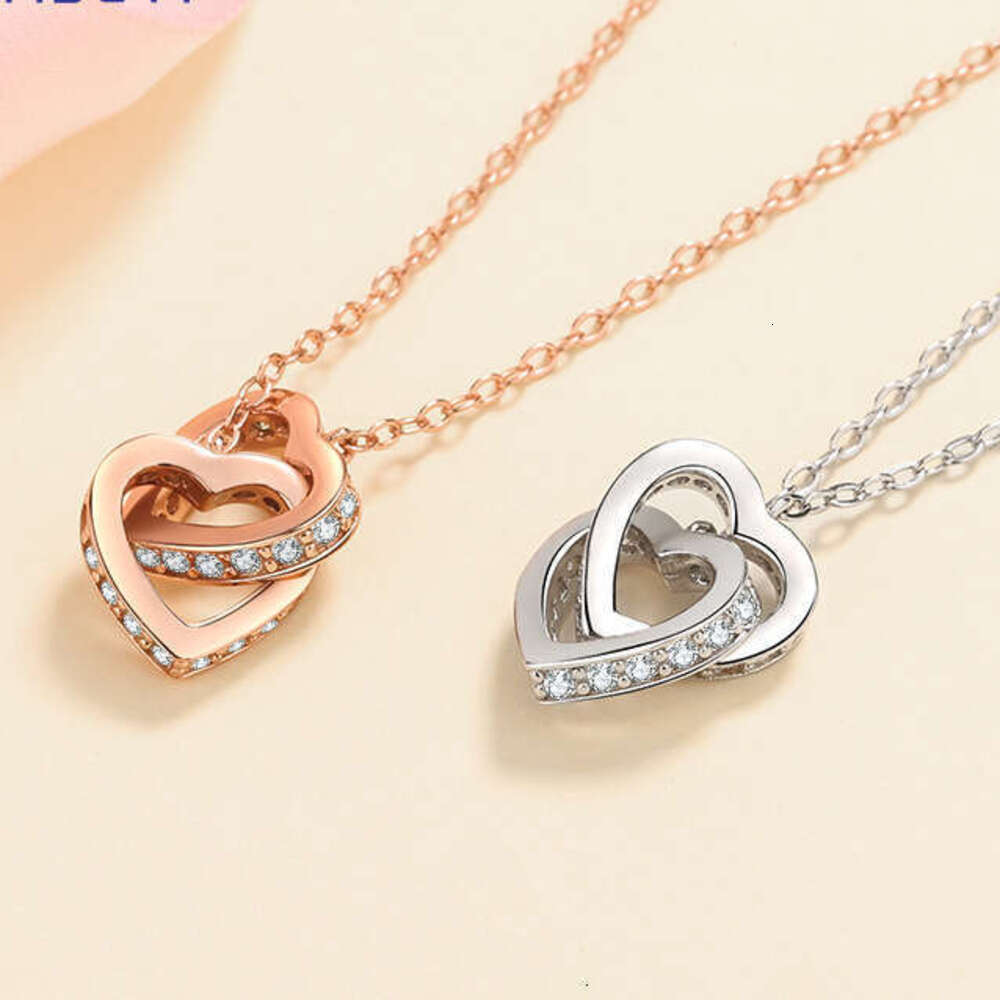 DHCollections-- Heart-to-Heart Moissanite Necklace for Women S Sier Choker Electroplated Rose Gold Clavicle Chain