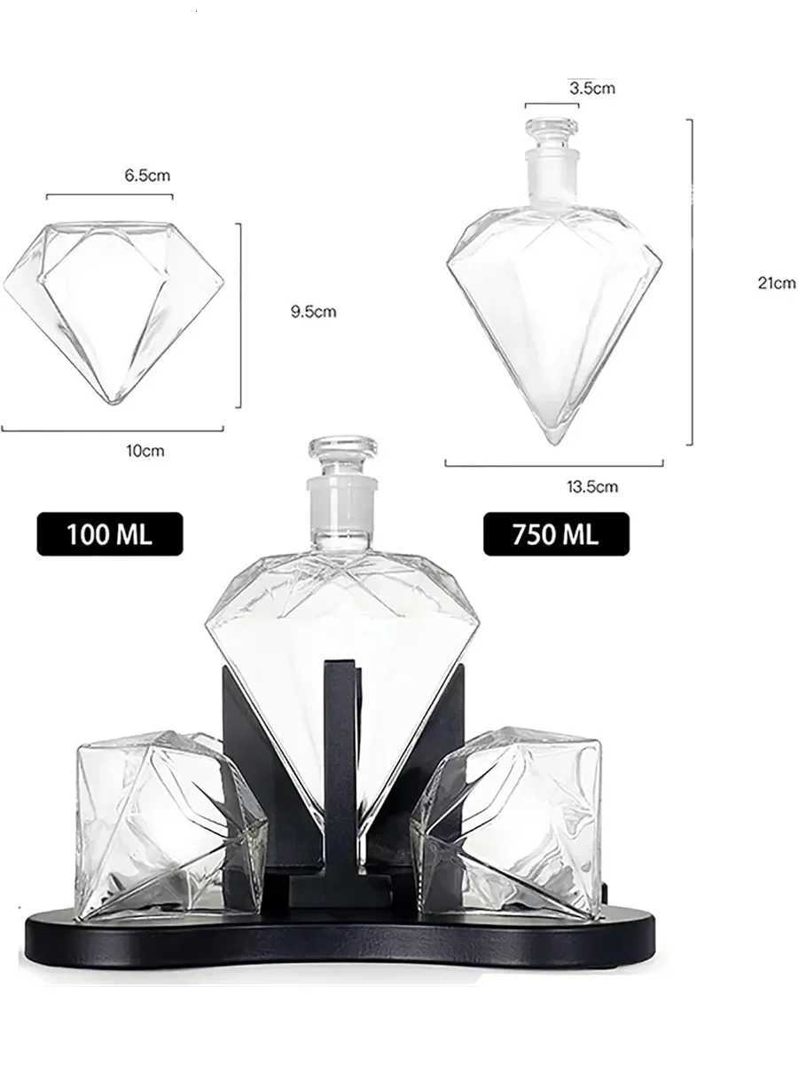 750ML Diamond Shaped Whiskey Decanter with 4 Diamond es and Beautif Mahogany Wooden Holder Y251024