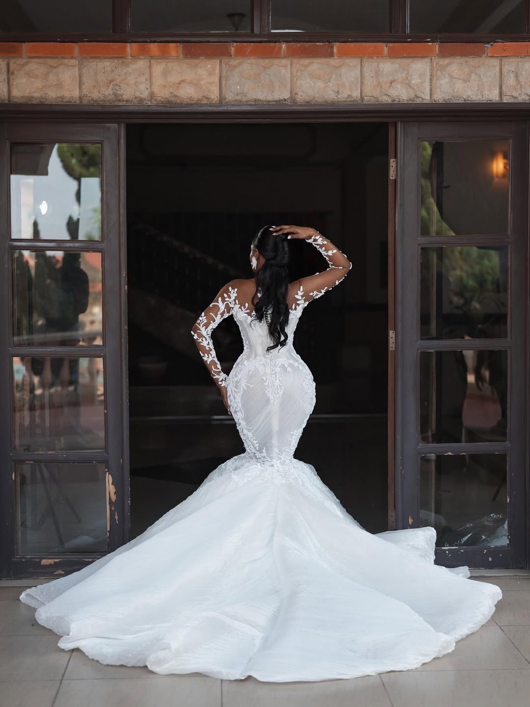 2025 Aso Ebi African Wedding Dress Bridal Gowns For Bride Mermaid Sheer Neck Illusion Appliqued Beaded Lace Wedding Gowns For Black Women D714