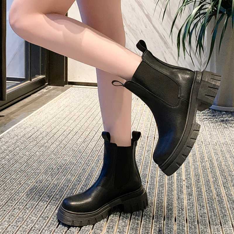 Autumn and Winter New Round Toe Low Heel Womens Boots Chelsea Motorcycle Boots Solid Color Breathable Casual Womens Boots W251024