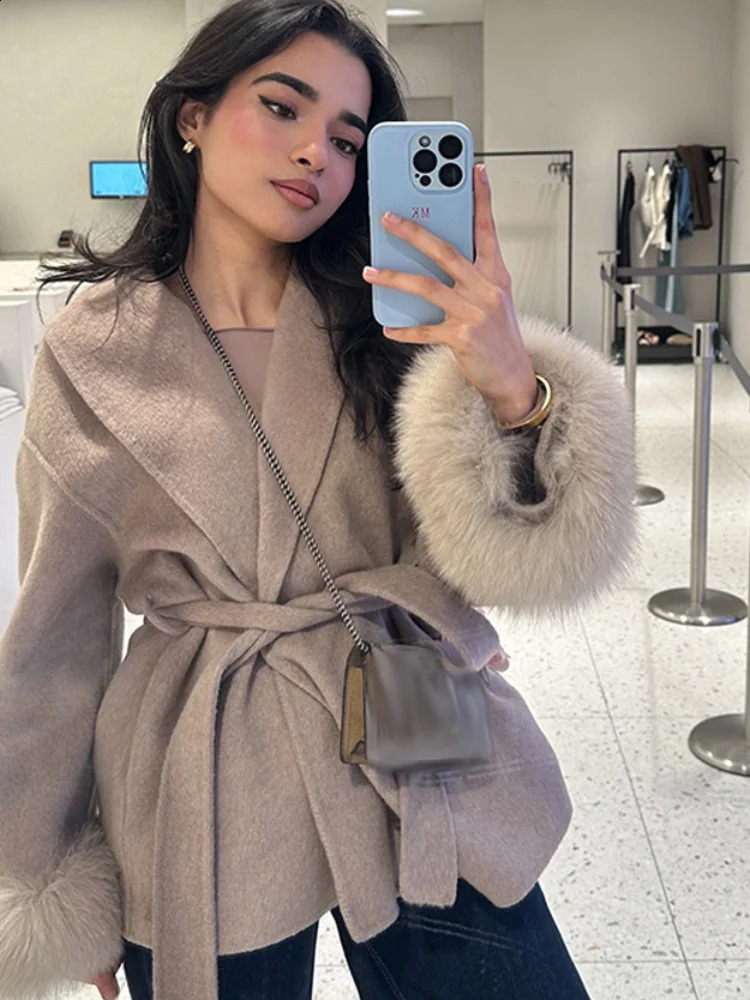 Elegant Lapel Woolen Jacket With Belt Women Autumn Wool Blend Faux Fur Cuffed Sleeve Coats Fashion Lady Lace Up Outerwear 251020