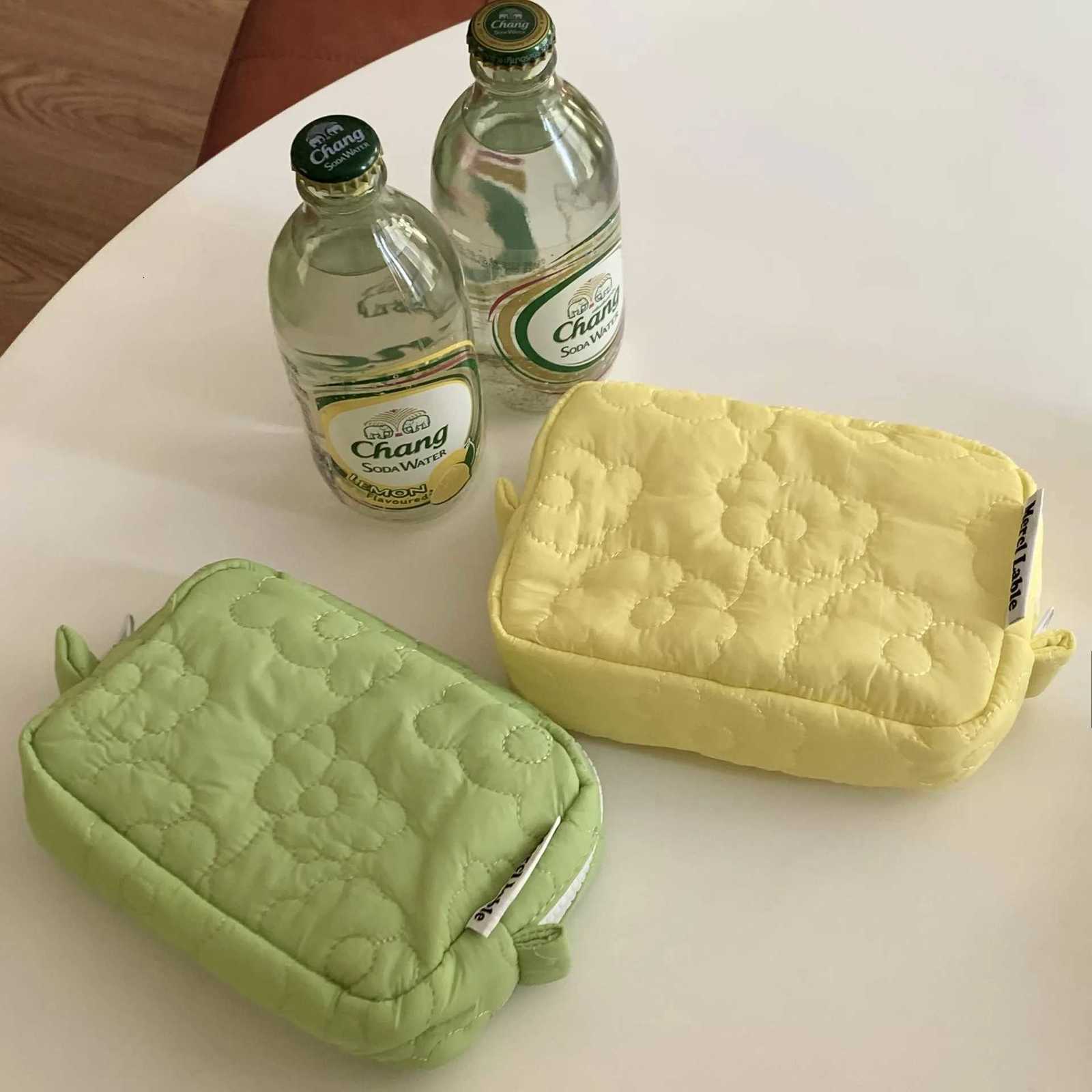 Candy Color Cosmetic Bags Travel Portable Washing Handbags Womens Soft Flower Makeup Organizer Toiletry Lipstick Storage BagsT251024