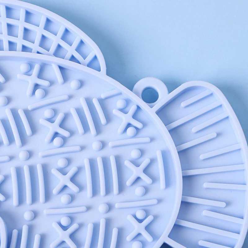 1 PcSlow Feeder Licking Mat for Dogs CatsSuction Base Silicone Pet Feeding Mat AntiAnxiety Lick Pad with Creative Patterns Y251023