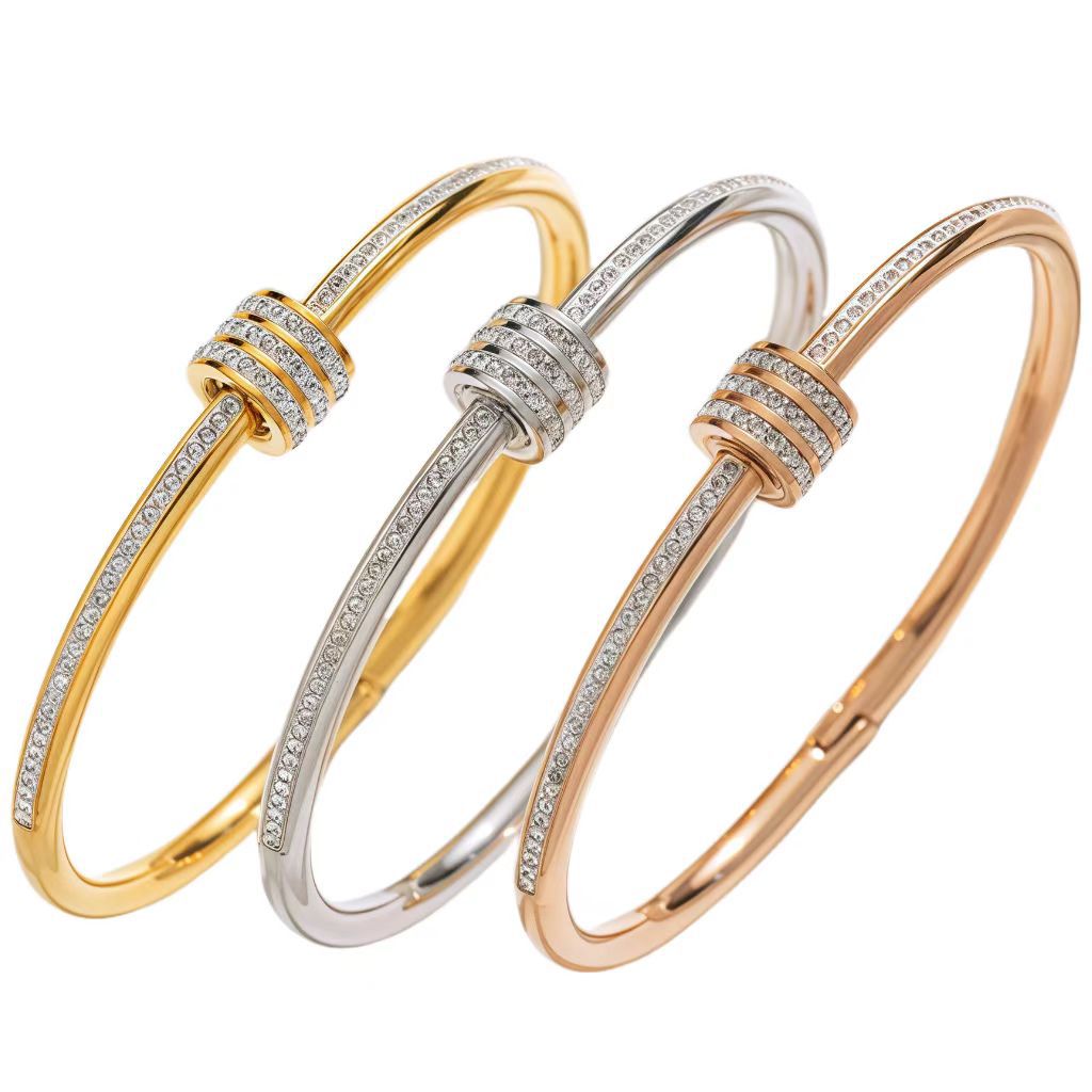 Designer Stainless Steel Fashion Small Waist Bracelet Luxury Diamond Noble 18K Non fading Titanium Steel Bracelet Wholesale Festival Gift