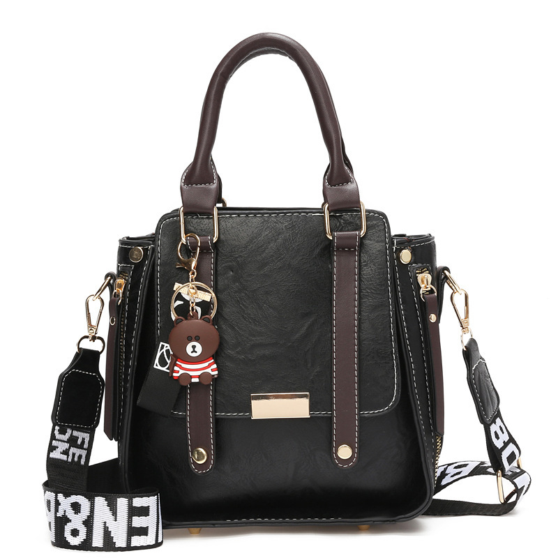 2025 New Designer Fashion Retro Handbag Women's Simple and Elegant Shoulder Bag