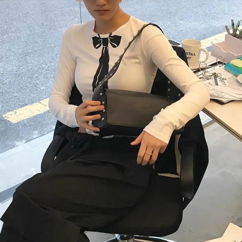 Rivet Bag 2025 Style Korean INS Niche Personality Retro Single Shoulder Crossbody Underarm Bag Black Commuter Bag