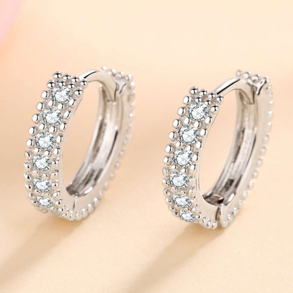 DHCollections-- S Sier for Women Inlaid with D Color Moissanite Hoop Earrings Simulated Dia Hooks Fresh Style Ear Jewelry
