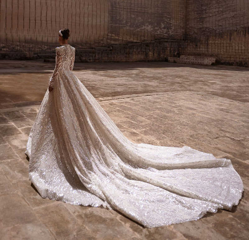 Amazing Ball Gown Wedding Dresses High Neck Long Sleeve Lace Crystal Sequined Royal Custom Made Bridal Gowns Vestido De Novia