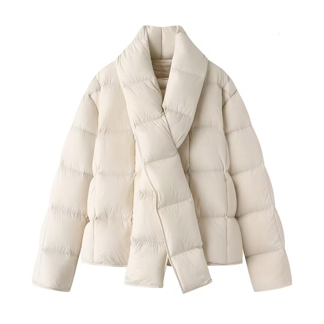 Designer women down jacket 25 autumn/Winter new style, women's detachable scarf 90 white duck down short bubble, catching the trend of overcoats