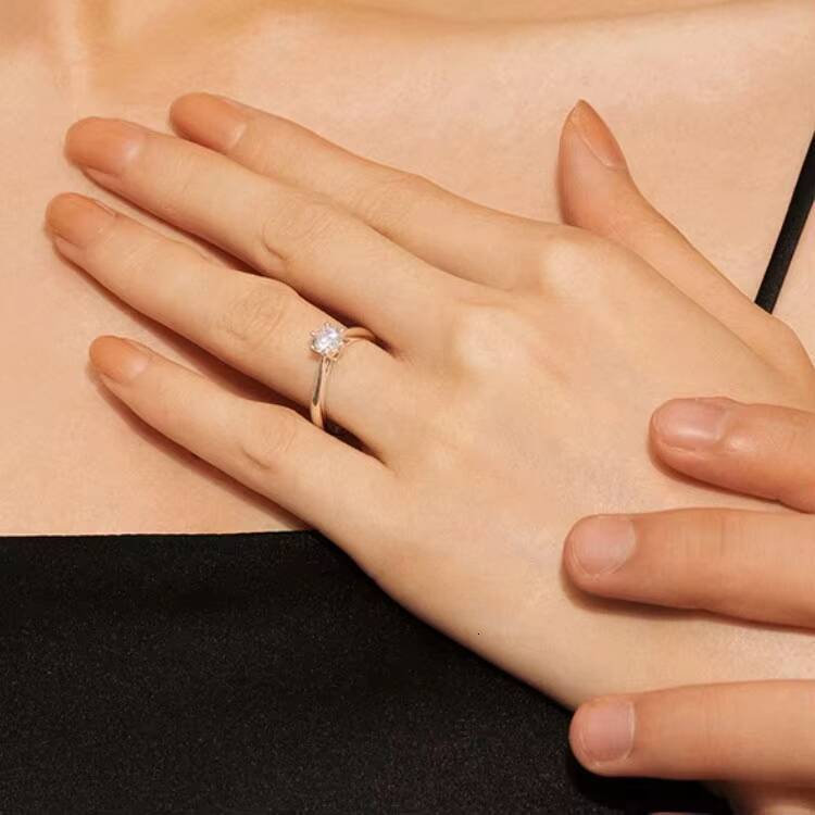 Luxury Jewelry Moissanite Jewelry Pure 14K Gold 18k Gold Sixprong Moissanite Party Gift Ring