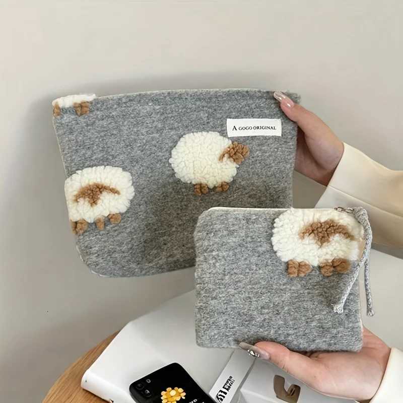 Cute Small Sheep Plush Cosmetic Bag Makeup Organizer Lambswool Pouch Pencil Case Bags Travel Coin Purse Household StorageT251024