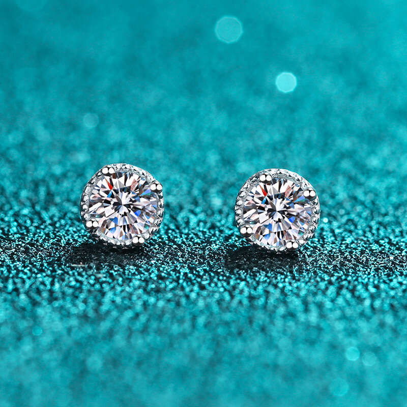 DHCollections-- S Sier Earrings for Women Four-Prong Studs Elegant Simple Moissanite Gift Jewelry