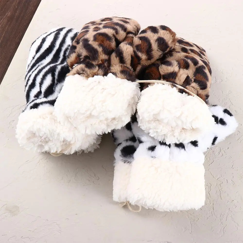 Cute Adult Winter And Autumn Plus Velvet Leopard Pattern Full Fingers Gloves Cow Printed Women Halter Gloves Christmas Mittens 251021