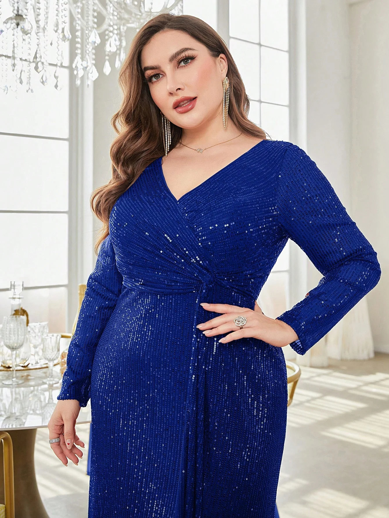 Plus Size VNeck Long Sleeves Sequins Evening Dresses Women Elegant Party Maxi Cocktail Graduation Gowns 251023
