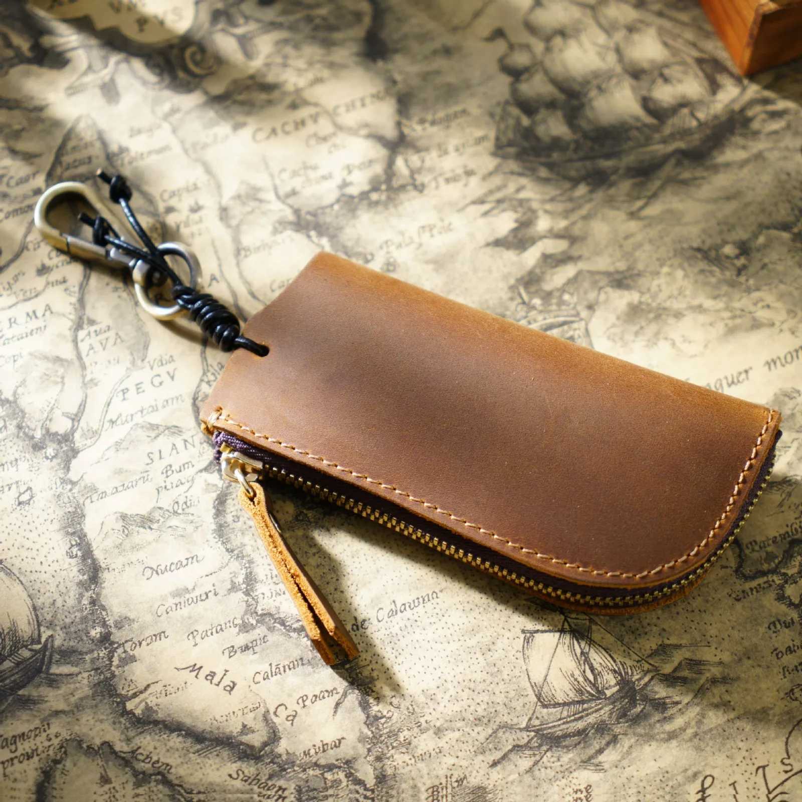 Genuine Leather Keychain Key Holder Vintage Keys Organizer Pouch Car Key Case Small Housekeeper Key Case Bag for Women Men Z251023