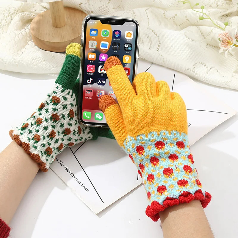 1 Pairs Womens Gloves Korean Flower Kawaii For Girl Sweet Cute Versatile Knitted Mittens Thickened Velvet Warm Soft Gloves 251023