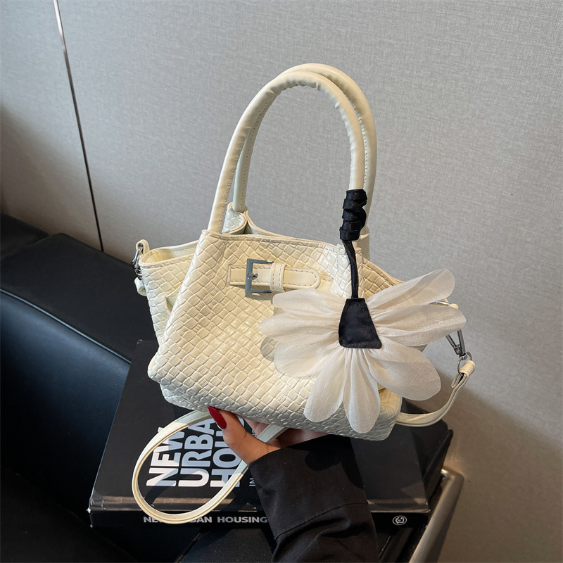 Luxury Brand Designer Bag Summer Niche Woven Bag For Women 2025 New Fashion Versatile Crossbody Bag Trendy Handbag Small Tote Bag