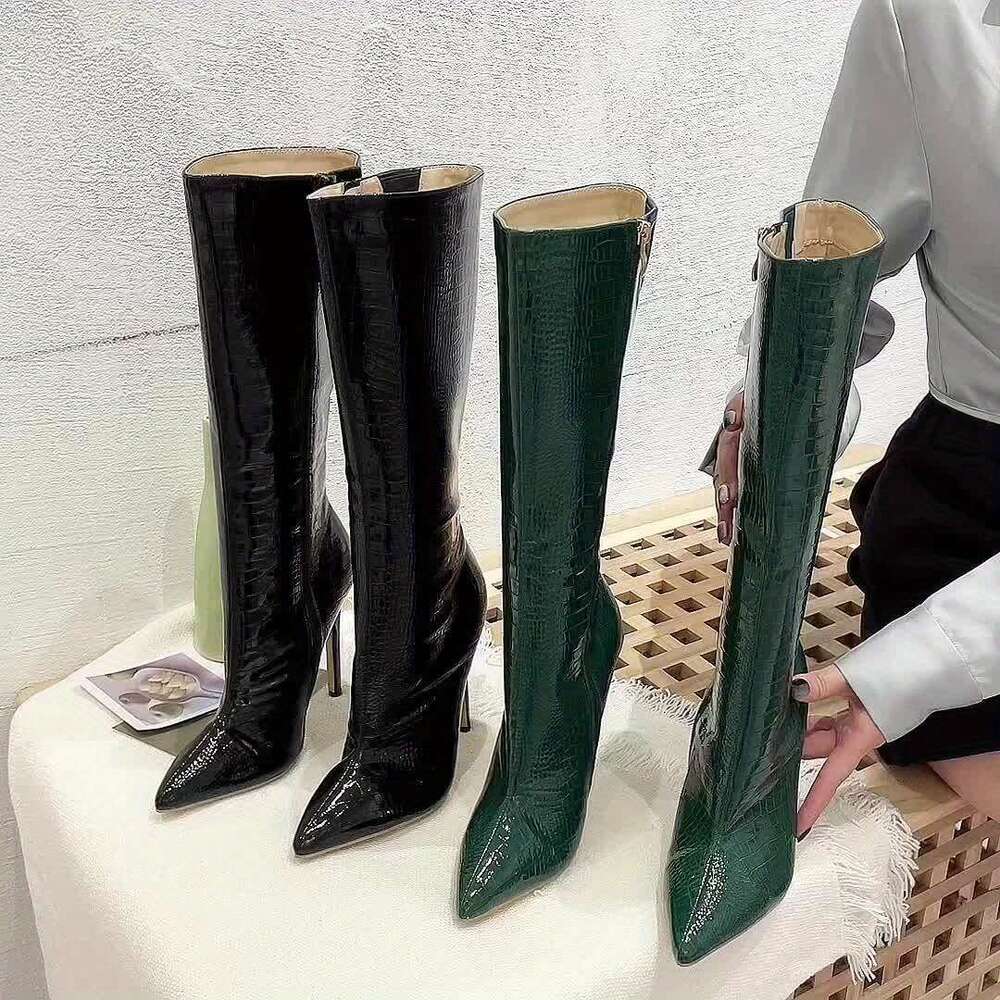 1Pr Elegant Crocodile Pattern Knee-High For Women All-Season Zippered Stiletto Heels With Pointed Toe, Polyurethane Upper, Fabric Lining, Rubber Sole 