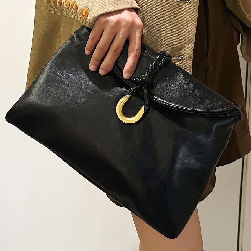 Designer Classic Shoulder Women Vegetable Tanned Leather Envelope Large Capacity Soft Handbag New Office Crossbody Bag
