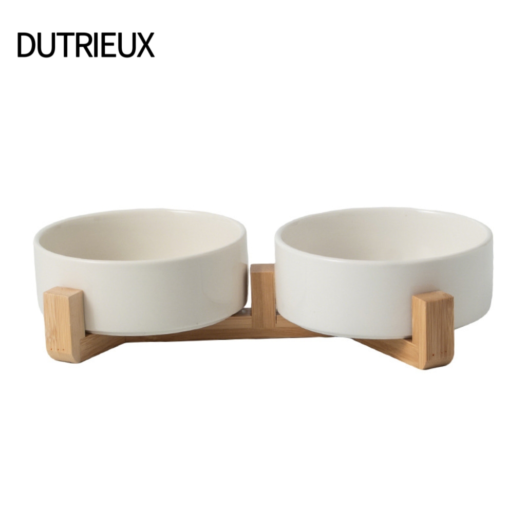 K3290 Pet food and water bowls with anti-tip neck protection, made of ceramic and plastic.