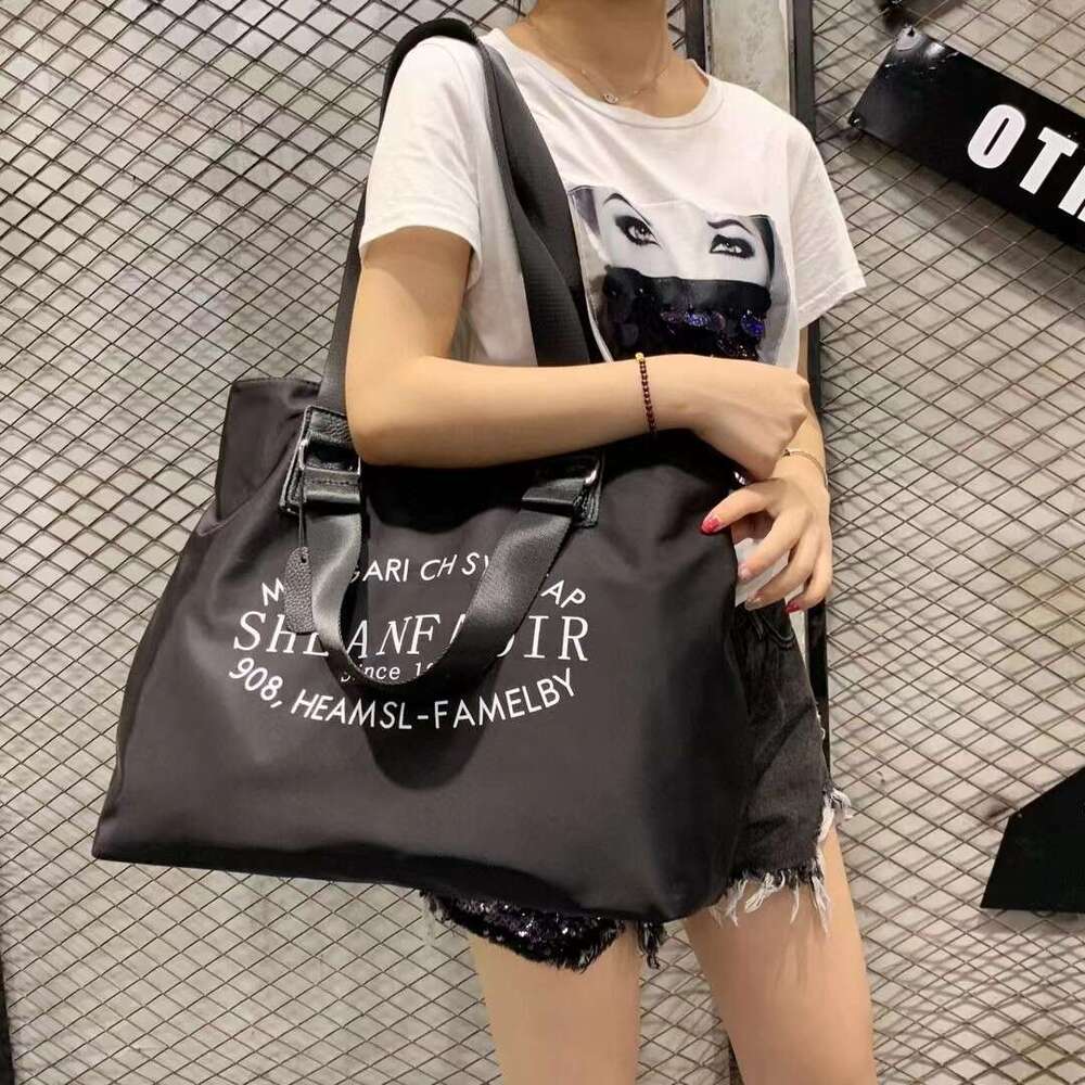 Korean Style New Single Shoulder Nylon Handbag Crossbody Casual Large Simple Tote Versatile Fashion Women S Bag Trendy High Quality High Quality